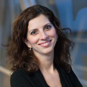 Meet your Posher, Aida